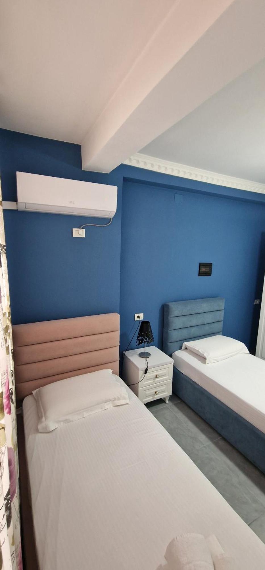 Apartment Rent Elbasan City Center 1 Buitenkant foto